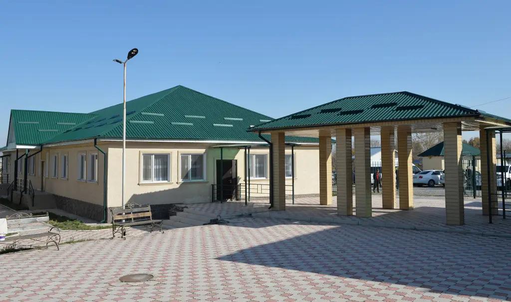 Спонсоры передали КР образовательный комплекс, построенный за $2 млн