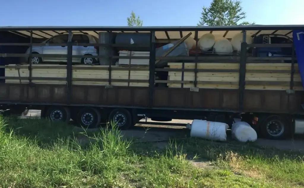 Крупную партию контрабанды вычислила Налоговая служба