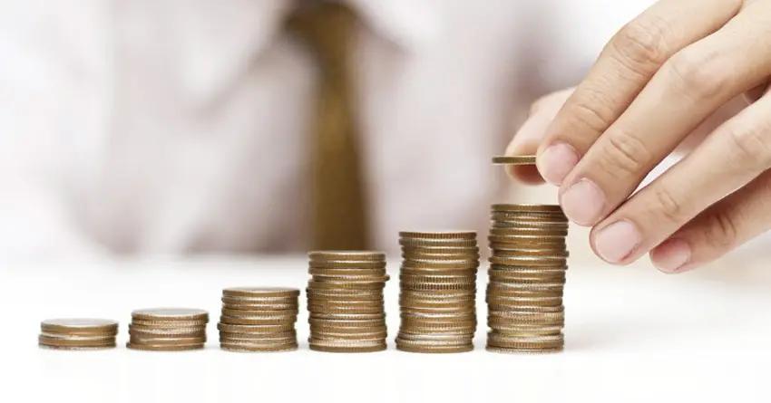 Средняя ставка по вновь выданным кредитам в сомах достигла рекордных за 7 лет 27.18%