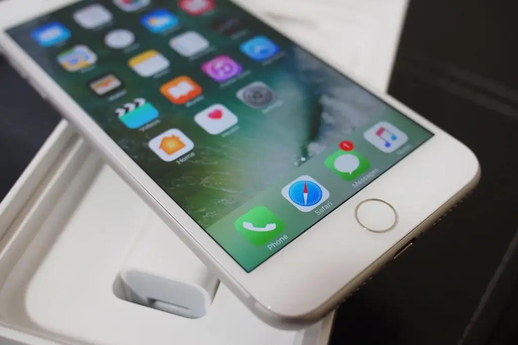 Apple хочет нарастить производство iPhone на 10%