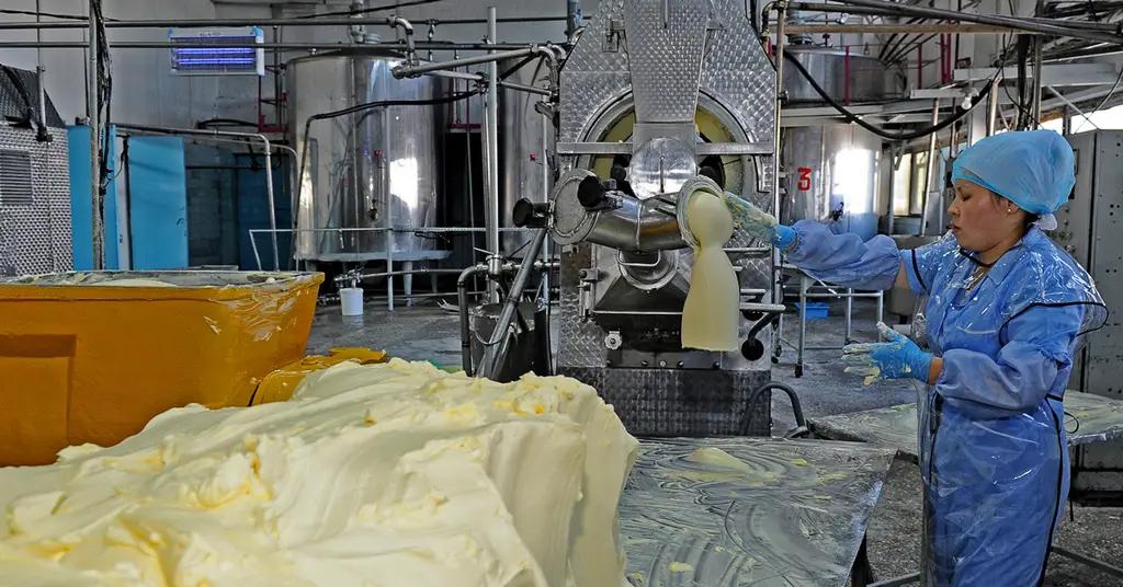 За три месяца объем промышленного производства в КР вырос до 51.8 млрд сомов