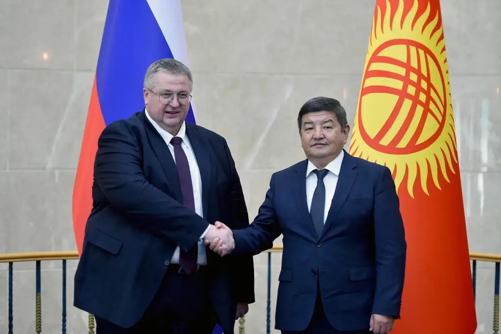 Экспорт из Кыргызстана в Россию вырос в два раза – Акылбек Жапаров