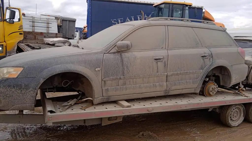 В Кыргызстан незаконно завозили кузовы старых автомобилей