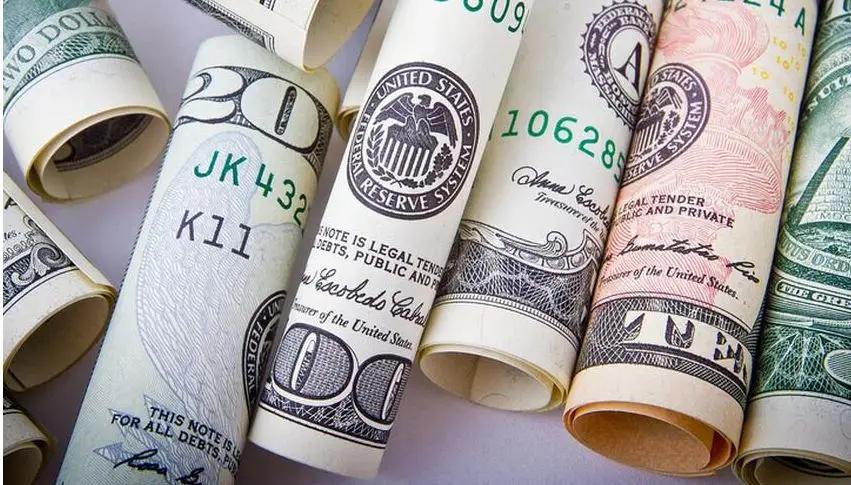 Коммерческие банки купили на валютных торгах более $46 млн