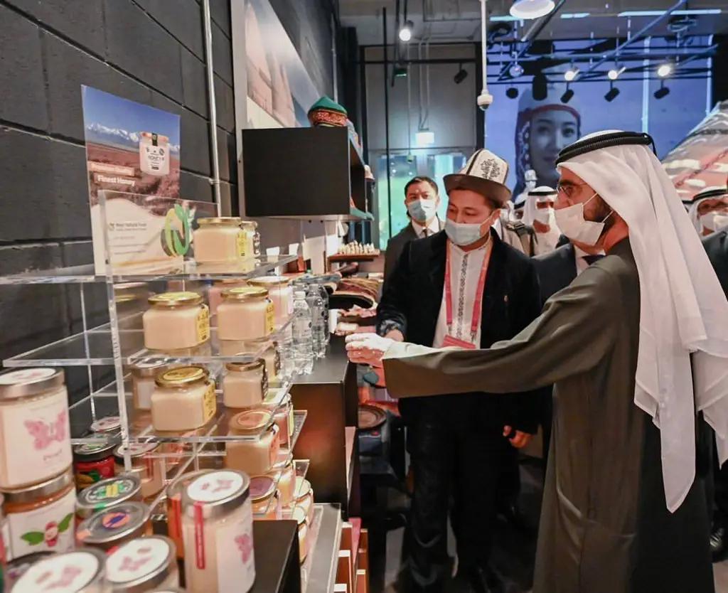 Правитель Дубая посетил павильон Кыргызстана на EXPO