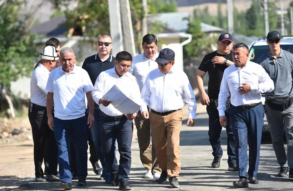 Глава кабмина проинспектировал строительство в Баткенской области