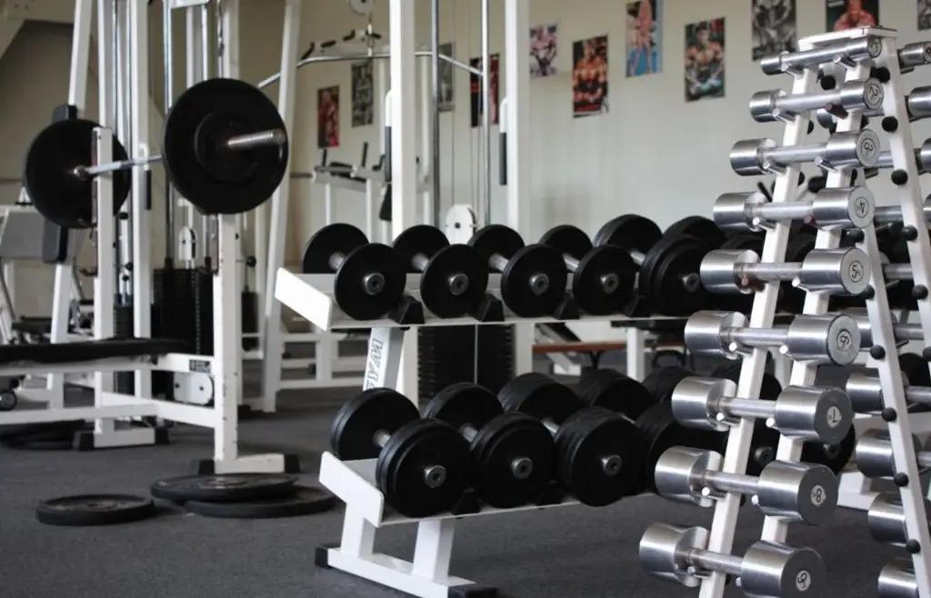 В КР спортзалы начнут работать с 25 мая