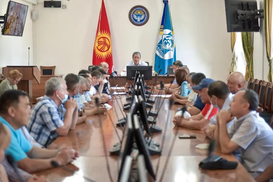 И. о. мэра Бишкека пообещал решить вопрос с тарифами на проезд осенью