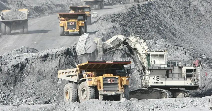 Кыргызстан покинули два топ-менеджера «Кумтор Голд Компани»