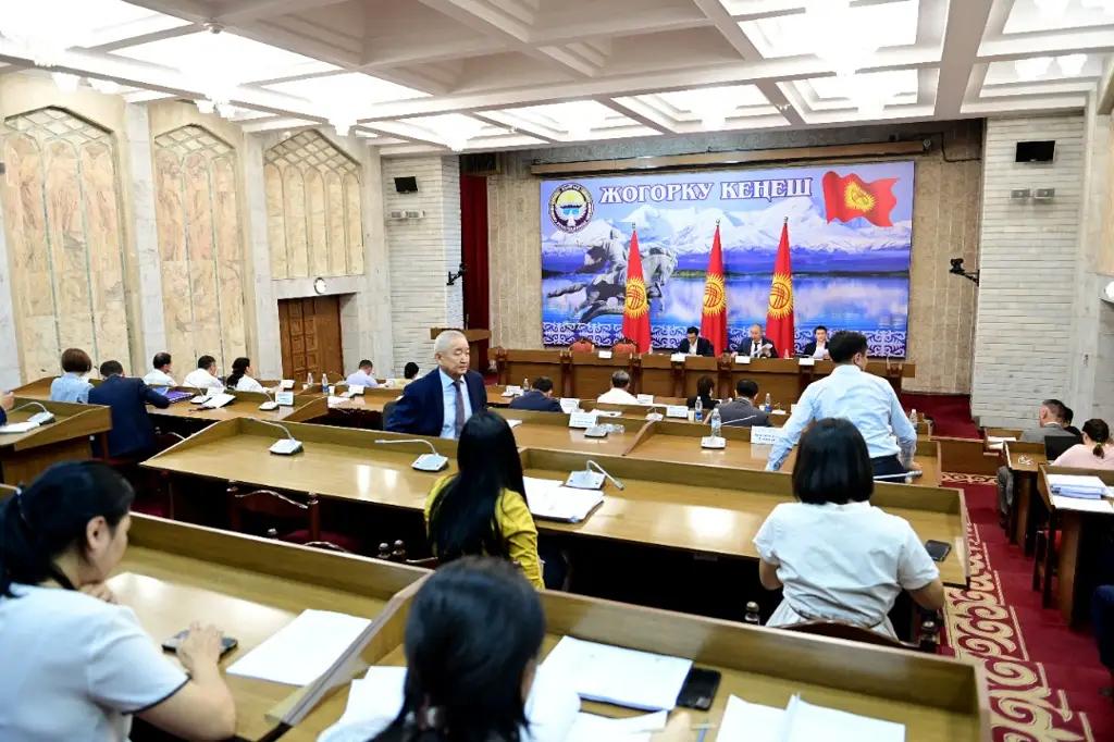 Комитет ЖК рассмотрел кандидатуры на должности глав четырех министерств