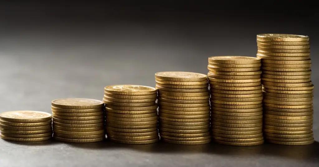 В июле объем сомовых депозитов клиентов комбанков КР сократился на 10.6%