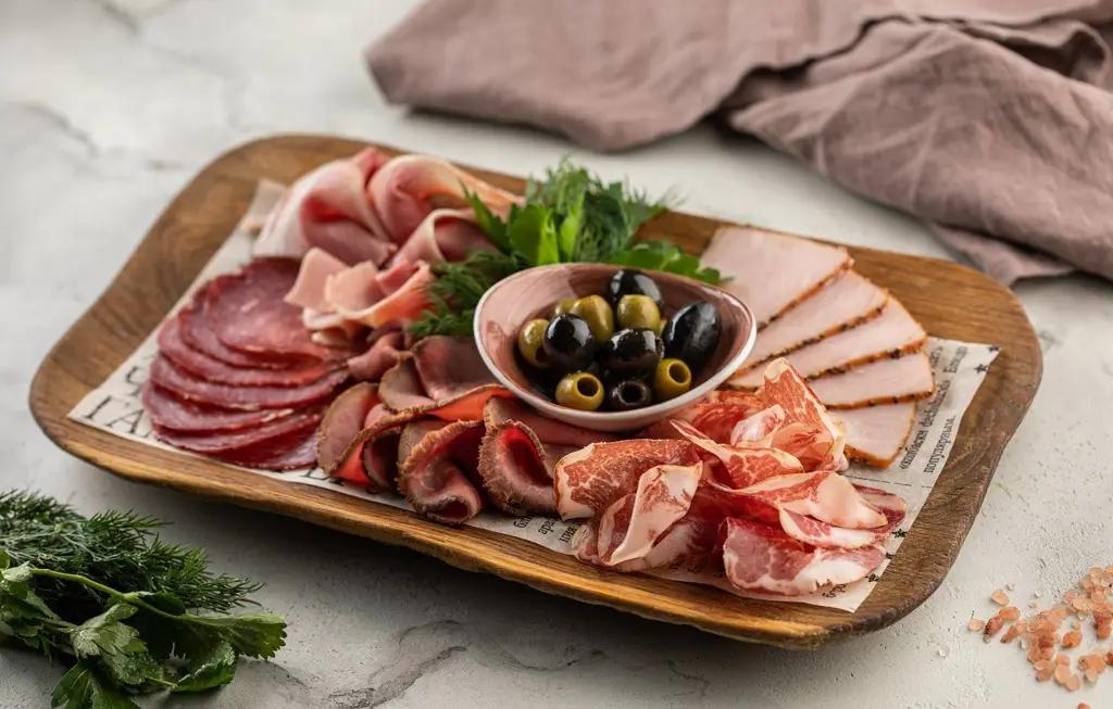 В Кыргызстане выросло производство колбасных изделий