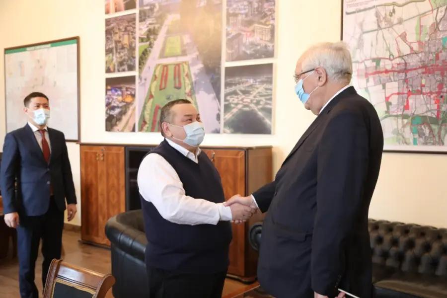 Азербайджан проспонсирует строительство школы и парка в Бишкеке