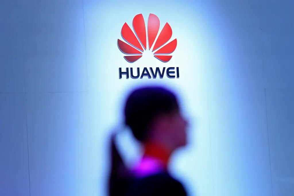 Великобритания планирует отказаться от продукции Huawei
