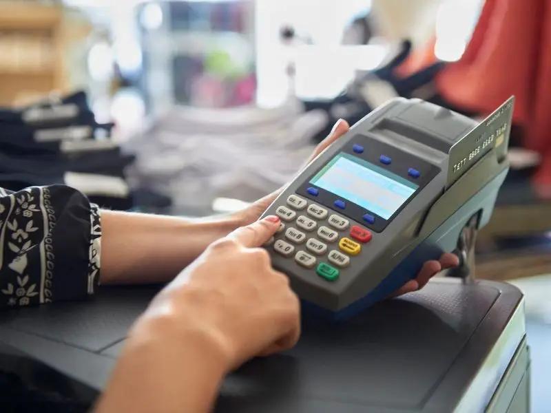 Внедрение ККМ: Годовой оборот могут поднять с 8 млн сомов до 16 млн сомов