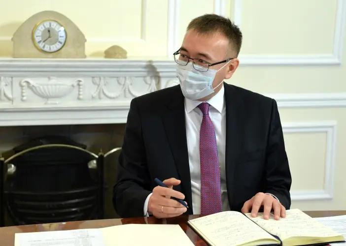 Банки реструктуризировали кредиты на 58.1 млрд сомов — глава НБ КР