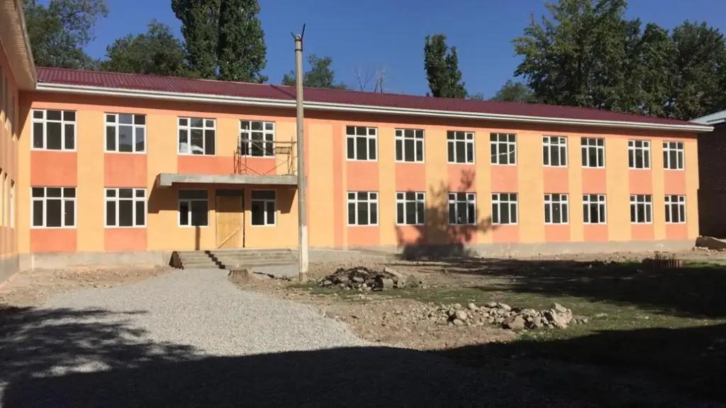 В столице завершается строительство школы № 19