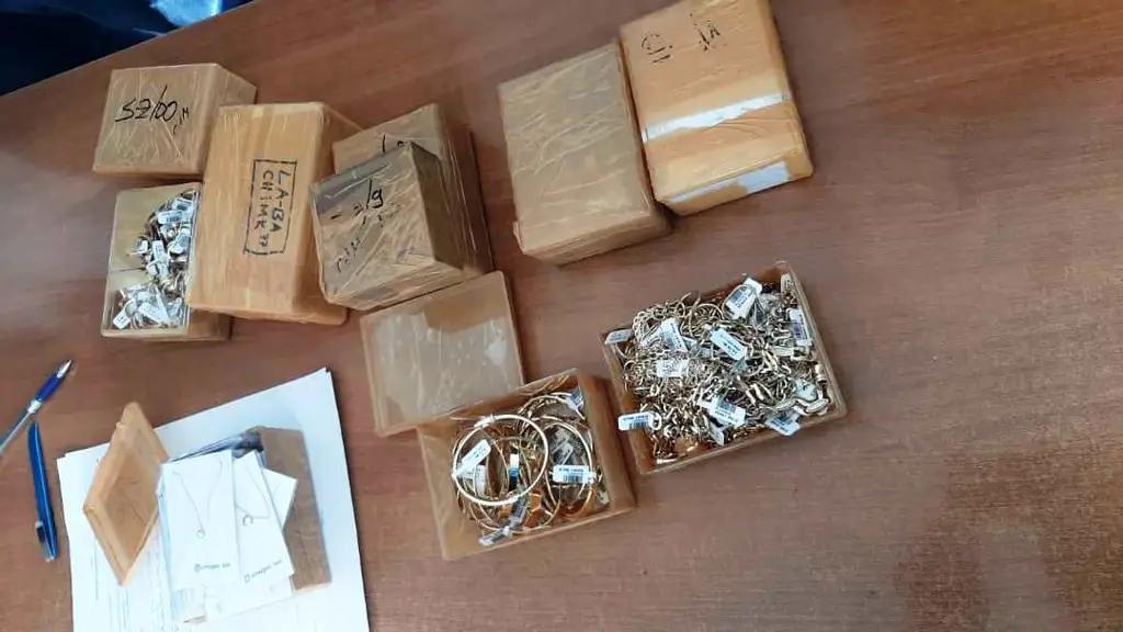 Кыргызстанец пытался вывезти в РК золото на сумму $127 тысяч