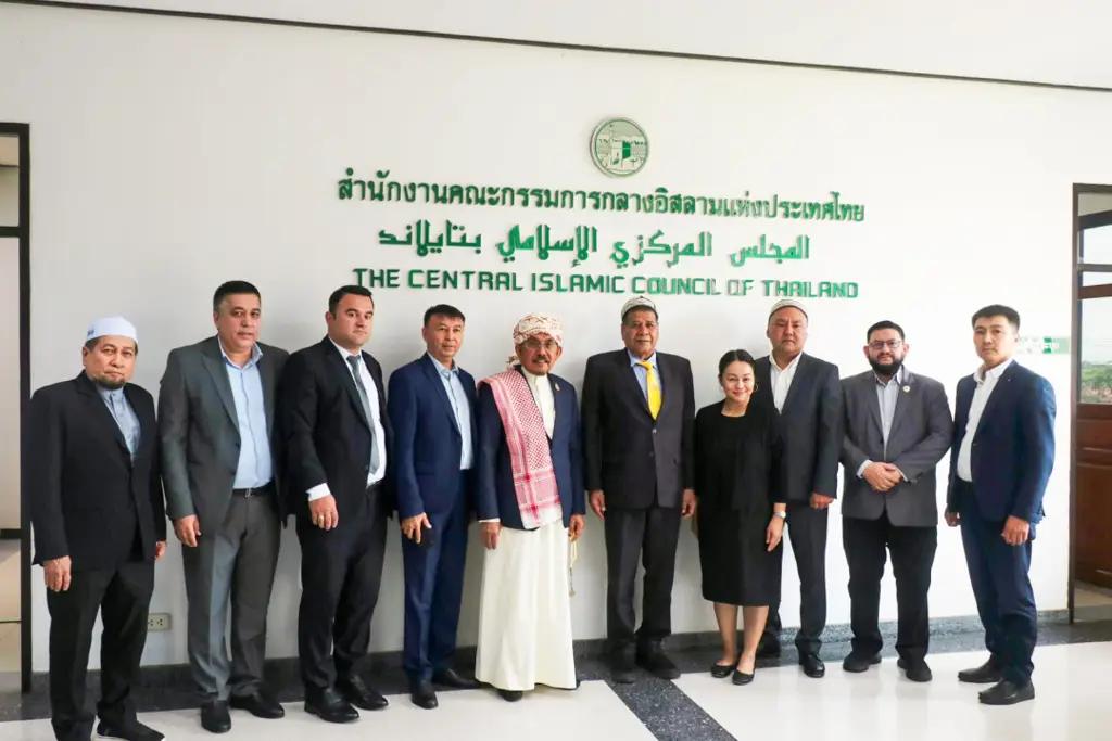 Минэконом презентовал возможности КР в халал-индустрии и туризме