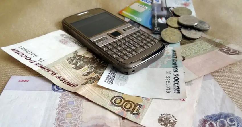 Два сотовых оператора в России начали предлагать клиентам услугу микрозаймов