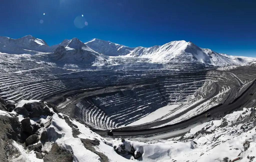 Горсуд отменил решение о взыскании с «Кумтора» 261.7 млрд сомов