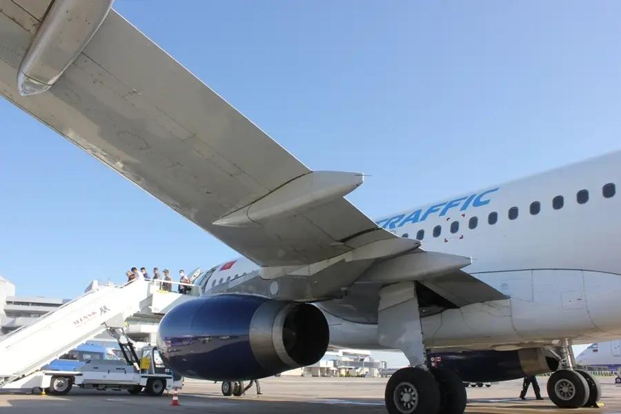 В Минск прибыл первый постоянный рейс из КР