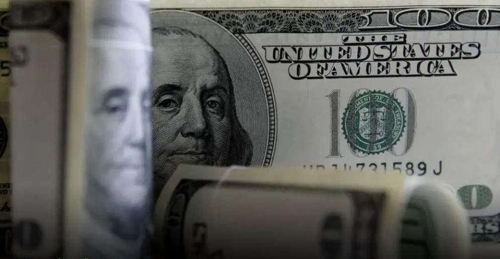 Комбанки купили на торгах $8 млн, курс доллара незначительно снизился