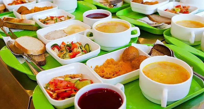 Горячее питание школьников в Базар-Коргоне обойдется в 9 млн сомов