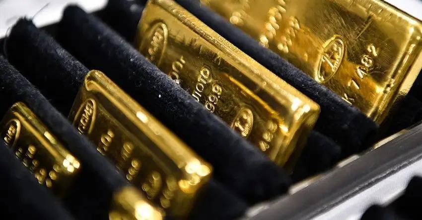Унция мерного слитка Нацбанка подешевела сразу на $32.2