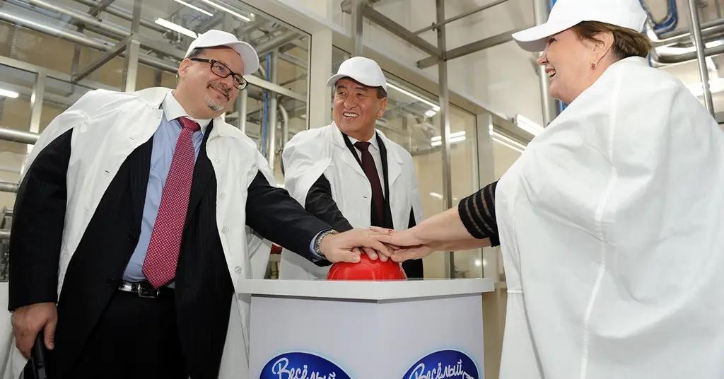 На заводе Бишкексут запущена линия, которая производит 7 тонн творога в сутки