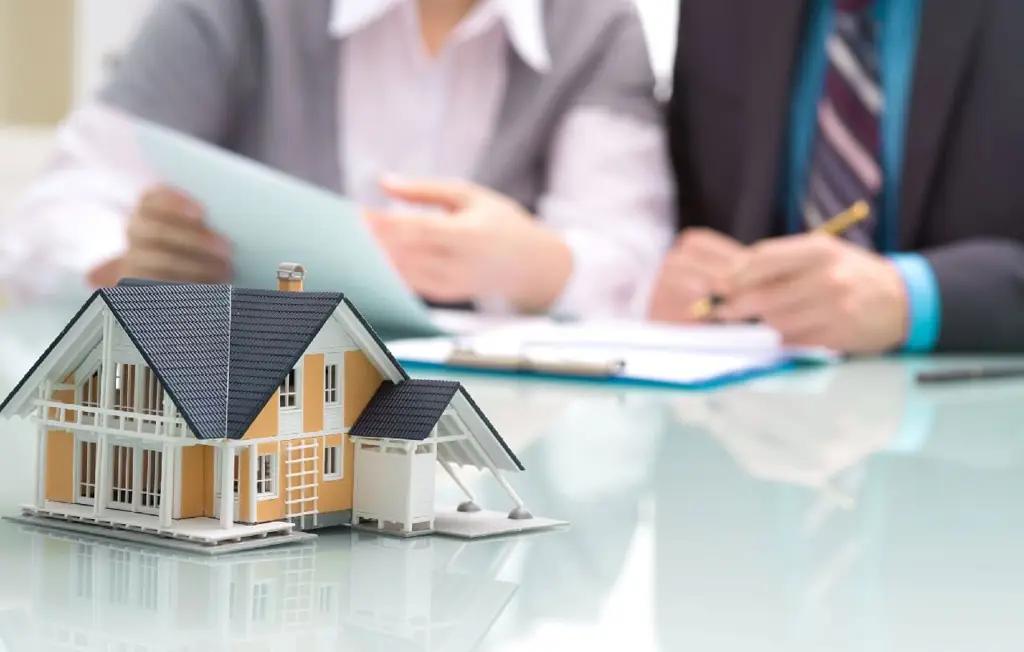 Больше всего страховых выплат кыргызстанцев приходится на имущество