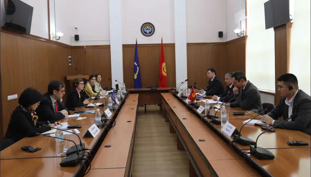 АБР намерен финансировать проекты в сфере энергетики