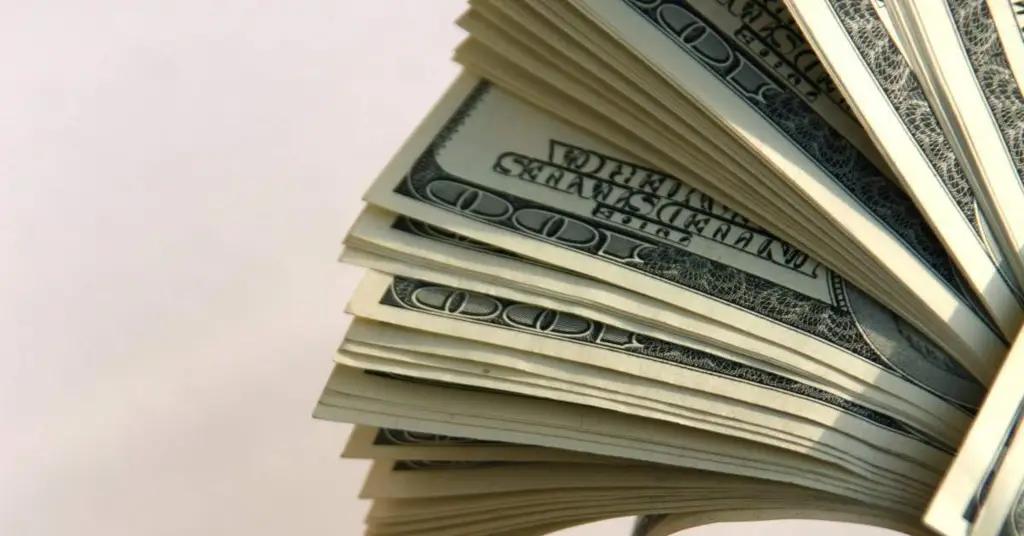 Средняя ставка по валютным кредитам на АПК упала ниже 10%