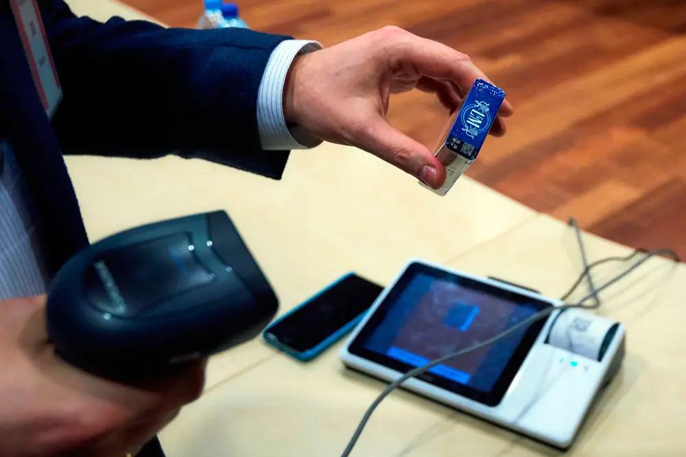 Продлены сроки перехода на обязательную маркировку табачной и алкогольной продукции