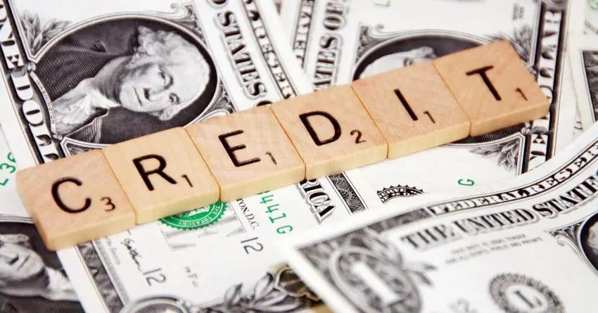 Коммерческие банки выдали кредиты на 144.2 млрд сомов