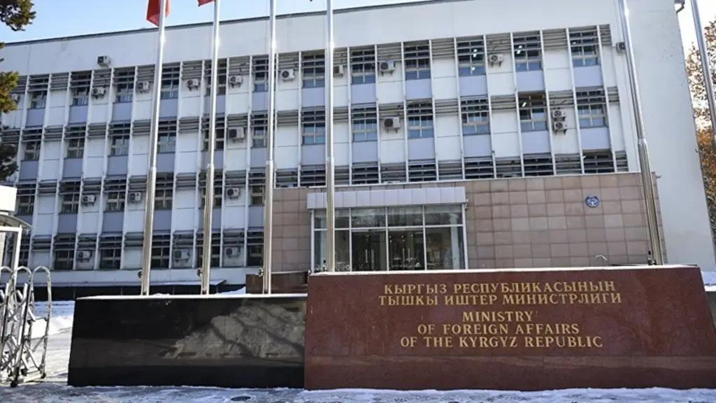 МИД КР: информация о возобновлении авиасообщения между КР и РФ — ложная