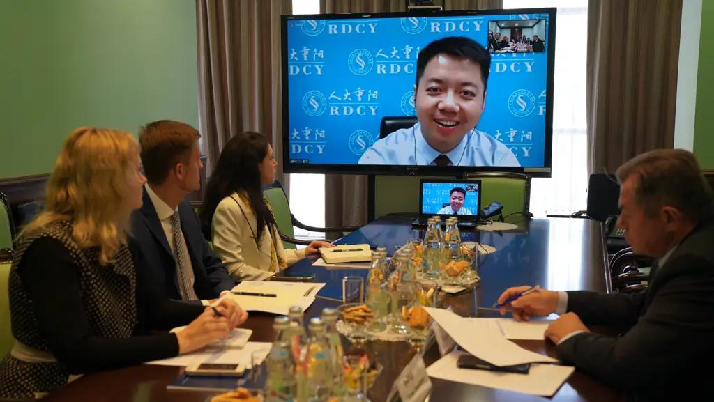 Доля расчетов в российских рублях между странами ЕАЭС достигла 72.4%