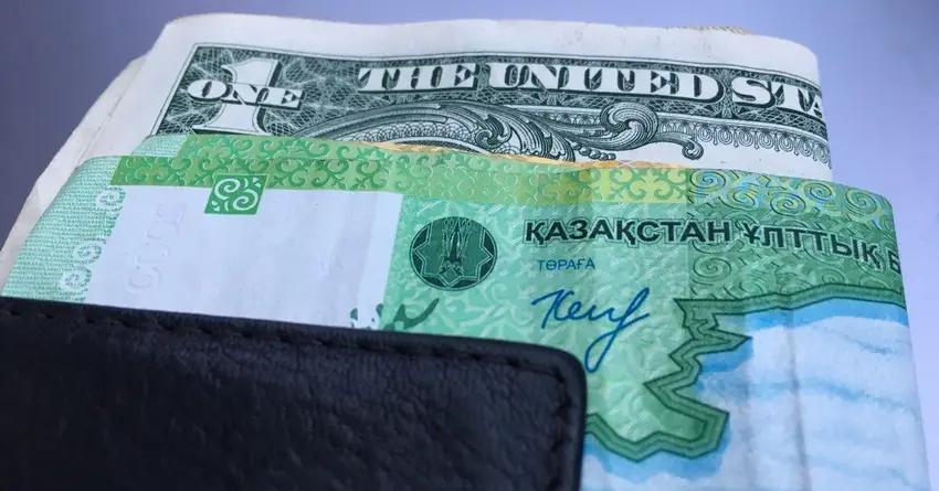 Казахстанцы предпочитают держать средства в самых крупных банках страны