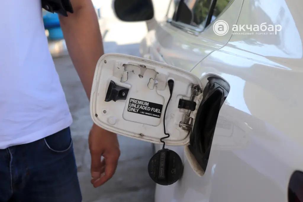 Нефтетрейдеры КР прогнозируют дефицит беспошлинного бензина в сентябре