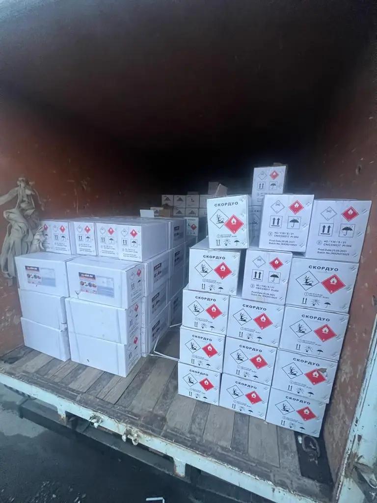 Из Оша в РУз пытались незаконно провезти агрохимикаты на 4 млн сомов