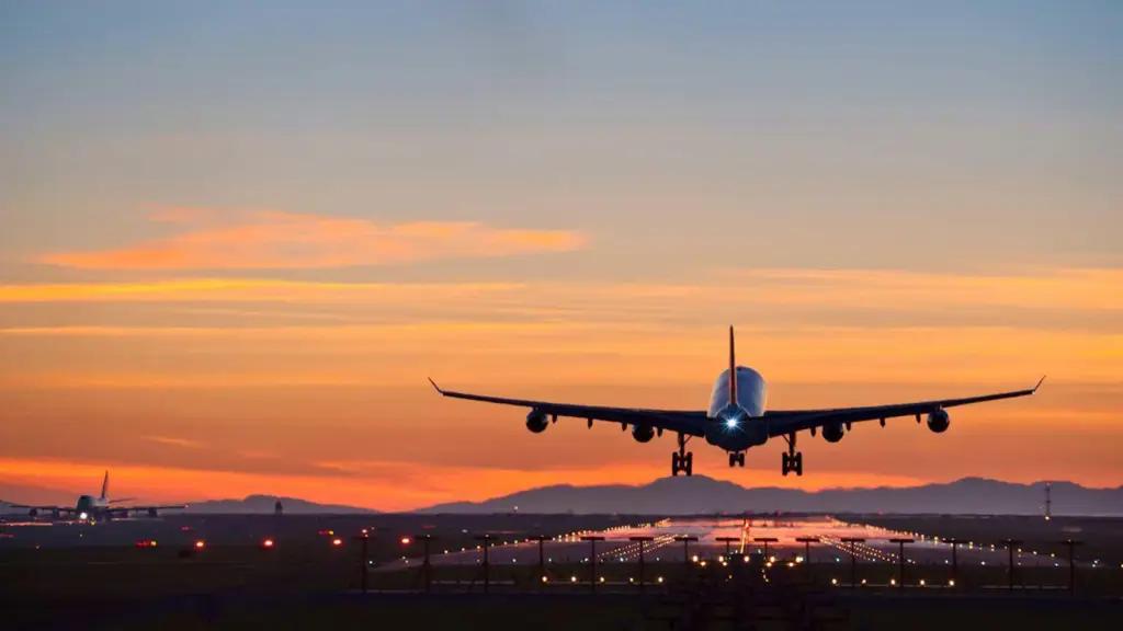 Казахстан возобновит рейсы в три страны