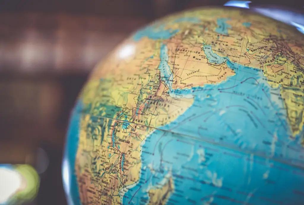 Кабмин КР установил порядок регистрации местонахождения товара