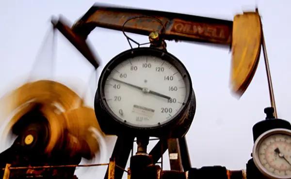 Страны ОПЕК за февраль снизили добычу нефти на 280 тысяч баррелей в сутки