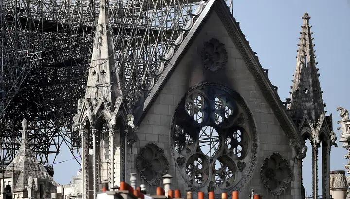 Владимир Путин: Российский бизнес готов помочь в восстановлении Нотр-Дама