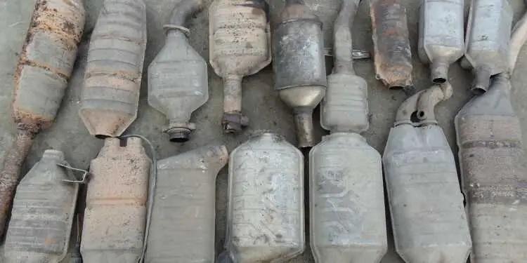 В КР введут мораторий на продажу автомобильных катализаторов