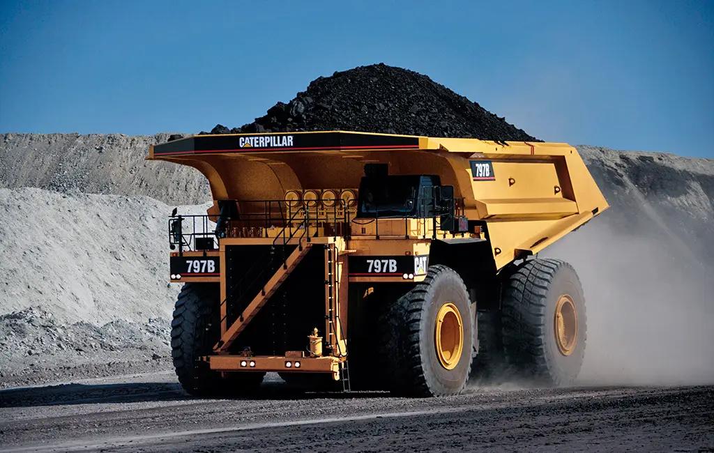 «Кыргызкомур» потратит на карьерный самосвал более 29 млн сомов