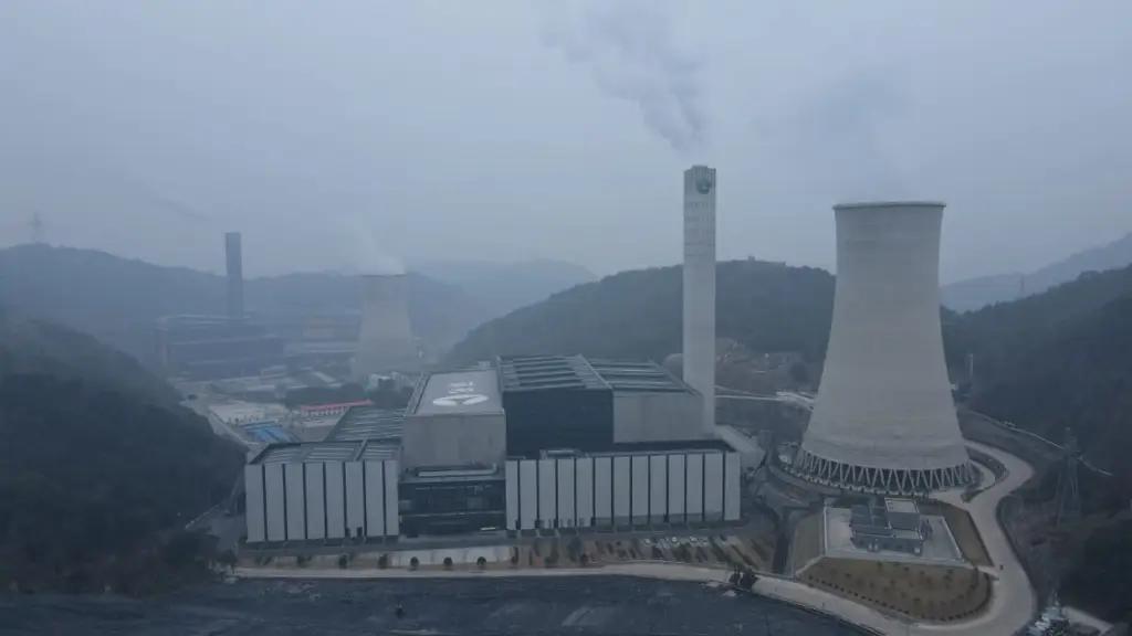 Мусороперерабатывающий завод будут строить около полутора года