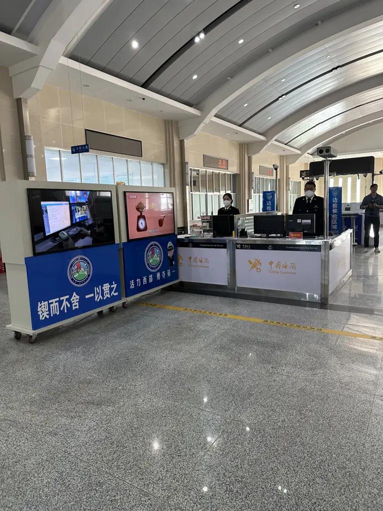 Китай и Кыргызстан упростят процесс получения «водительской» визы