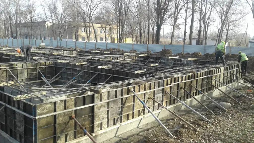 Началось строительство 14 государственных школ