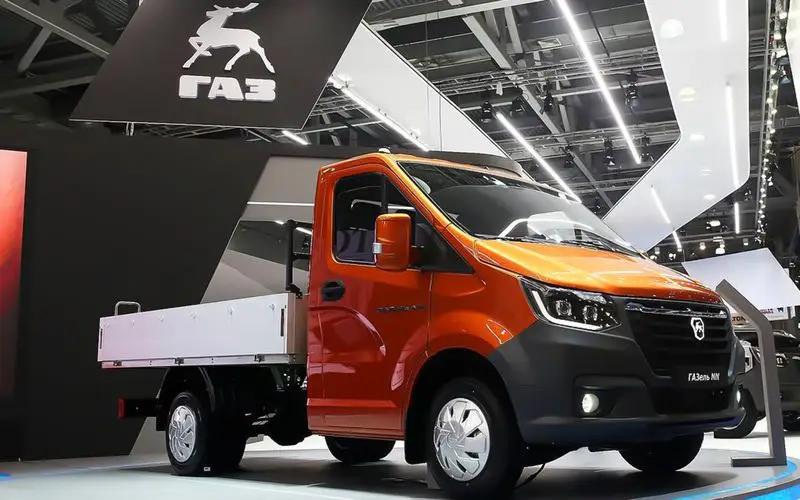 «Группа ГАЗ» презентовала новые автомобили в мэрии Бишкека